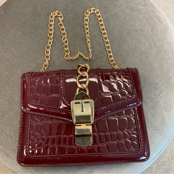 Red burgundy Messenger Bag small Shoulder Bag Crocodile pattern Flap chain Sling - Picture 5 of 12